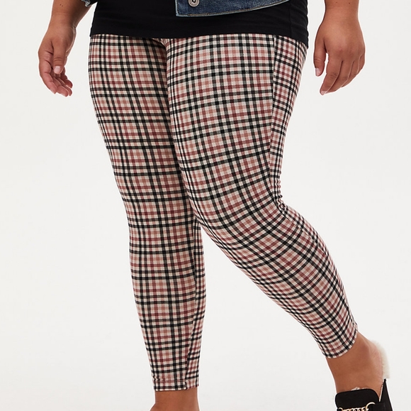 torrid Pants - BNWT Torrid Gingham Chateau Woman Legging
